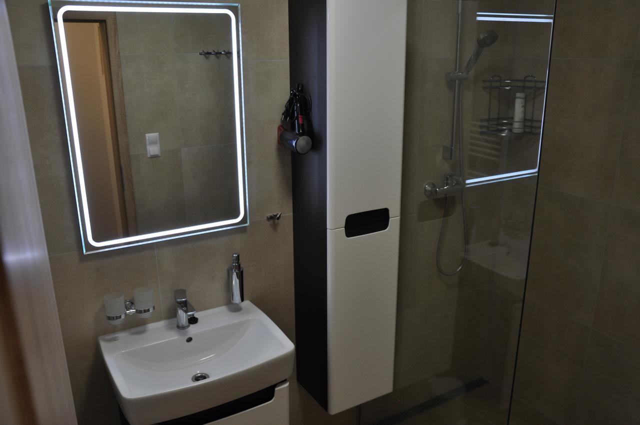 Apartman 14 Lucky Demaenovska Dolina Exterior foto